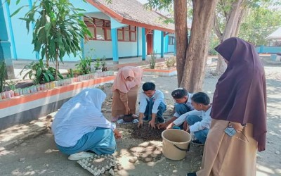 Siswa Fase- E Sekolah Menengah Atas PGRI 1 Melakukan Kegiatan P5 dengan Tema Kewirausahaan