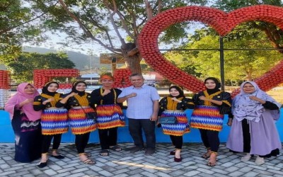 Ekskul Tari Sekolah Menengah Atas PGRI 1 Mengikuti Roadshow HUT ke-16 TVRI Kalimantan Selatan